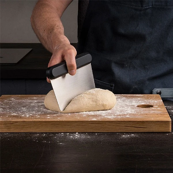 Ooni Pizza Dough Scraper 3 Ooni Pizza Dough Scraper - Image 3