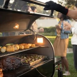 Front Page -WEBBS Sales 1176123 1