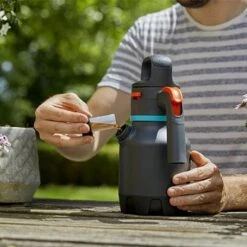 Gardena 1.25L Pressure Sprayer -WEBBS Sales 1191081 3