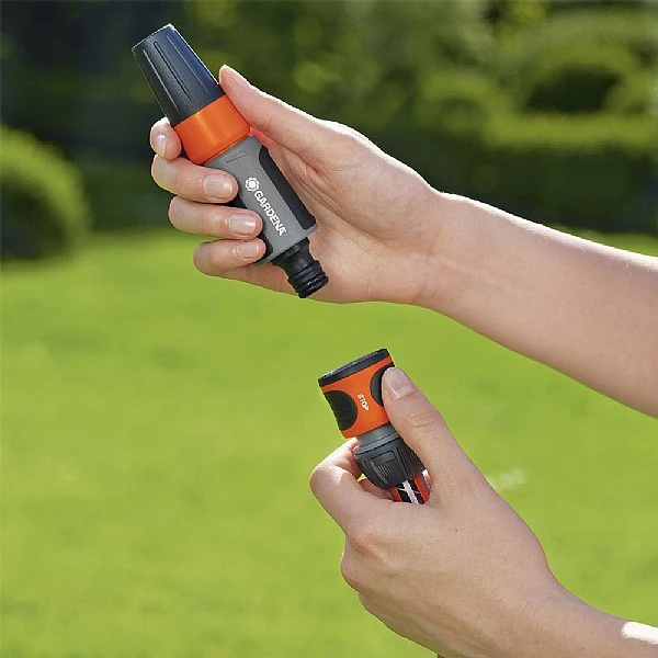 Gardena Sprayer Set 2 Gardena Sprayer Set - Image 2