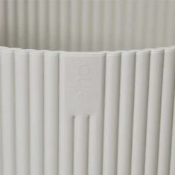 Elho Vibes Fold Round Planter 22cm Silky White 9 Elho Vibes Fold Round Planter 22cm Silky White -WEBBS Sales 1230826 4